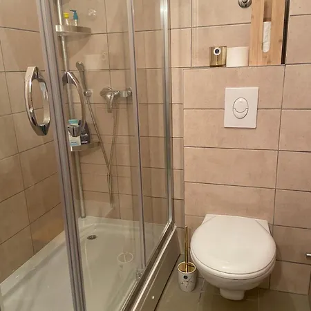 Amaje - Free Parking *