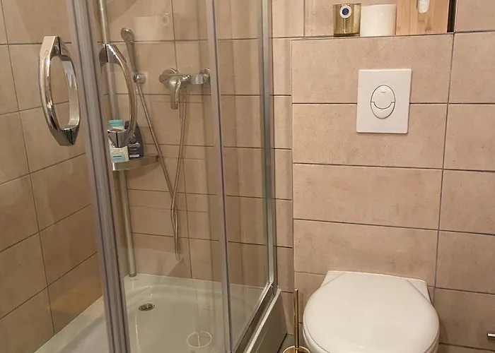 Amaje - Free Parking *