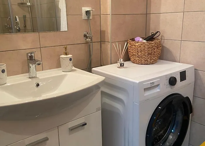 Amaje - Free Parking